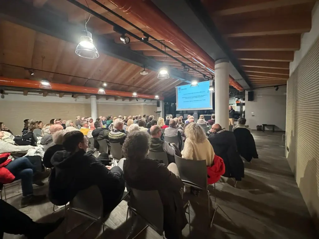 incontro pubblico